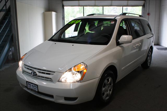 Kia Sedona Elk Conversion Van MiniVan