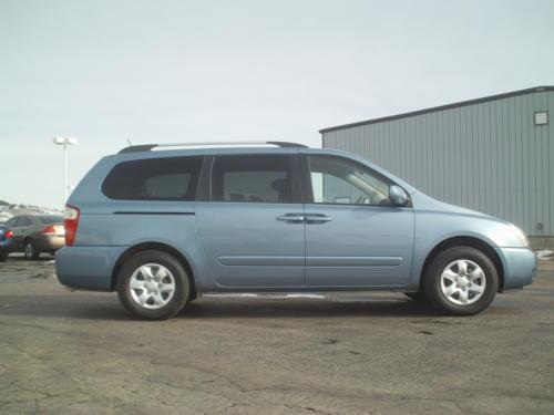 Kia Sedona 2010 photo 3