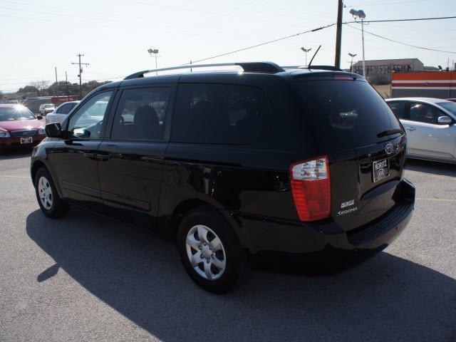 Kia Sedona 2010 photo 1