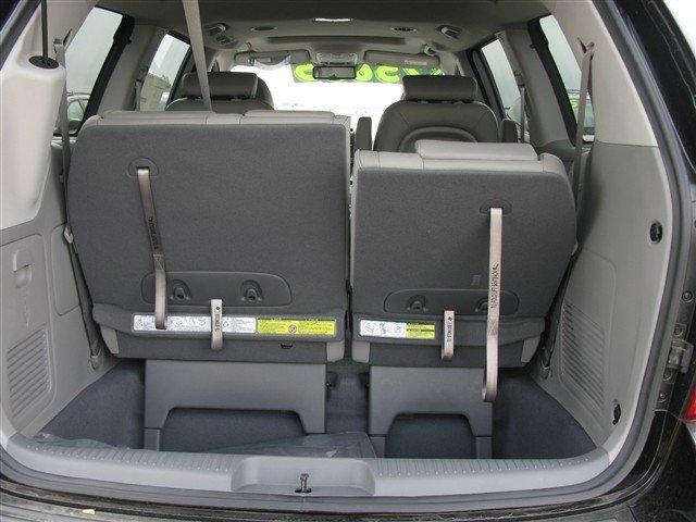 Kia Sedona 2010 photo 3