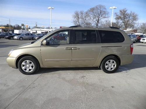 Kia Sedona 2010 photo 1