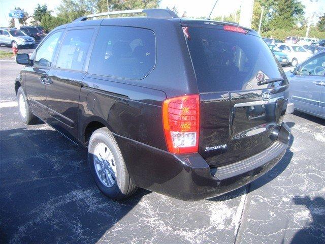 Kia Sedona 2011 photo 4