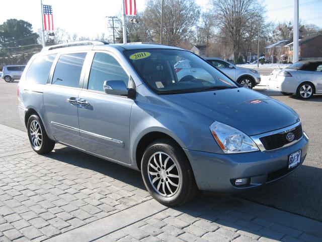 Kia Sedona 2011 photo 5