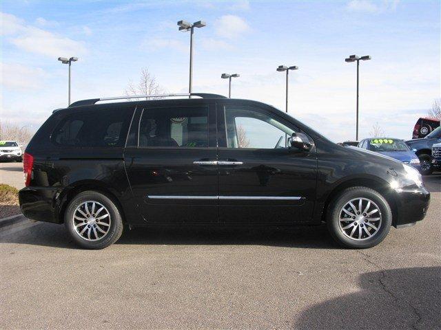Kia Sedona 2011 photo 5