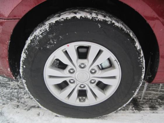 Kia Sedona 2011 photo 4