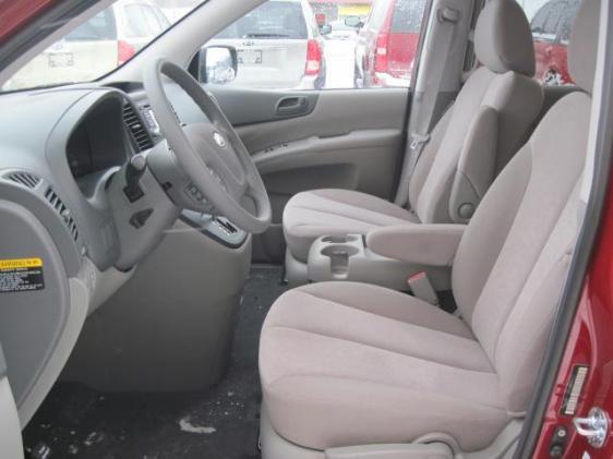 Kia Sedona 2011 photo 5