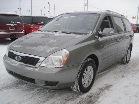 Kia Sedona 2011 photo 3