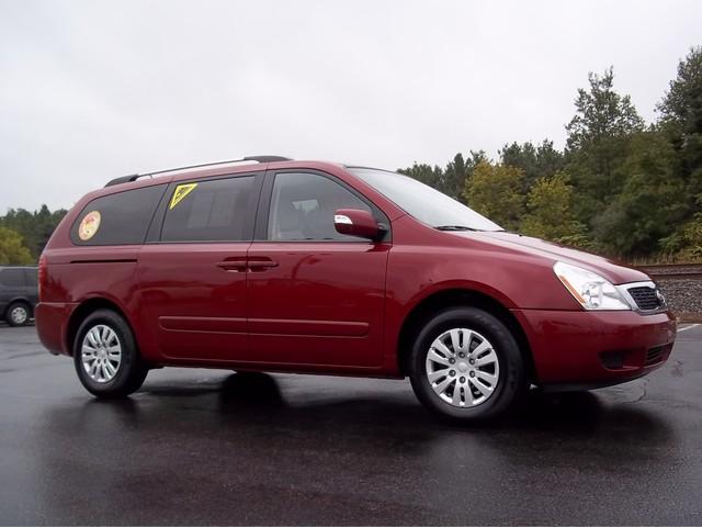 Kia Sedona Elk Conversion Van MiniVan