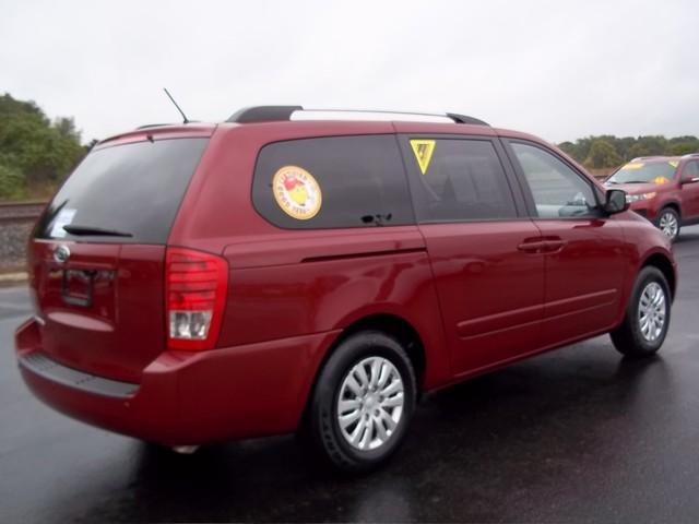 Kia Sedona 2011 photo 5