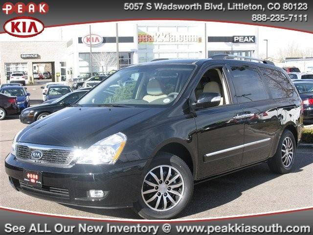 Kia Sedona Open-top MiniVan