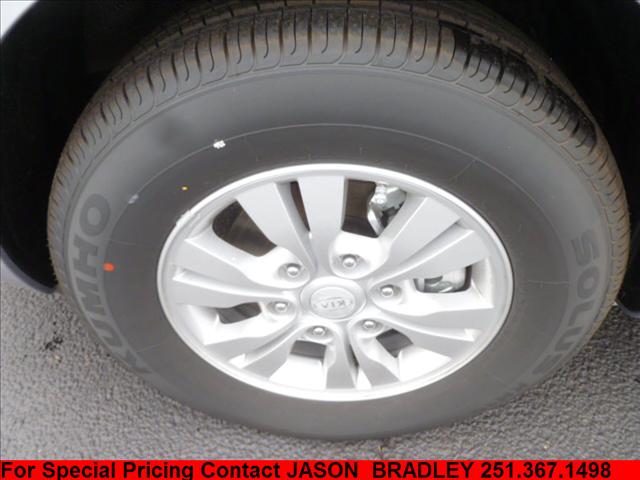 Kia Sedona 2011 photo 3