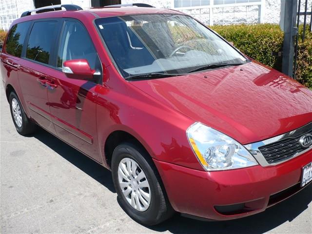 Kia Sedona 2012 photo 1