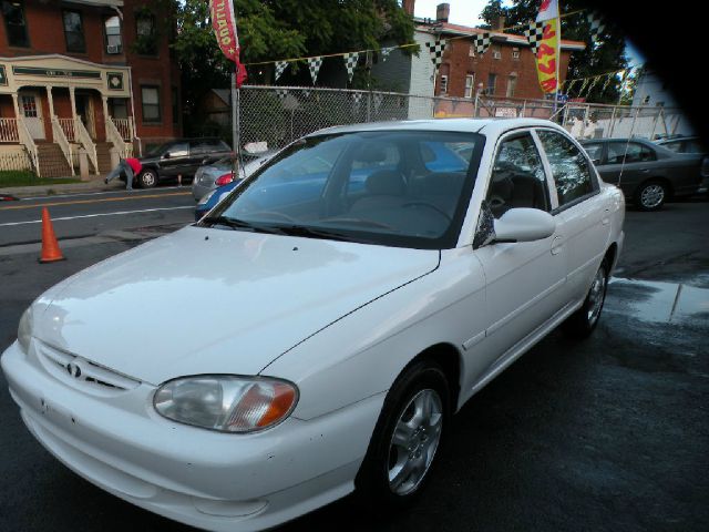 Kia Sephia 1998 photo 3