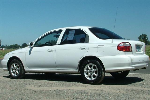 Kia Sephia 1998 photo 3