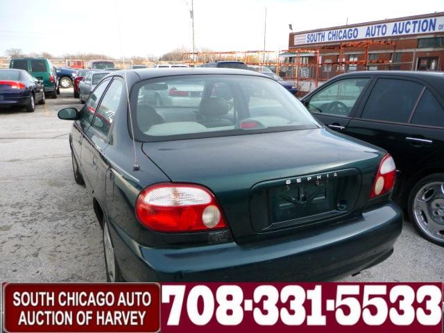 Kia Sephia 1999 photo 1