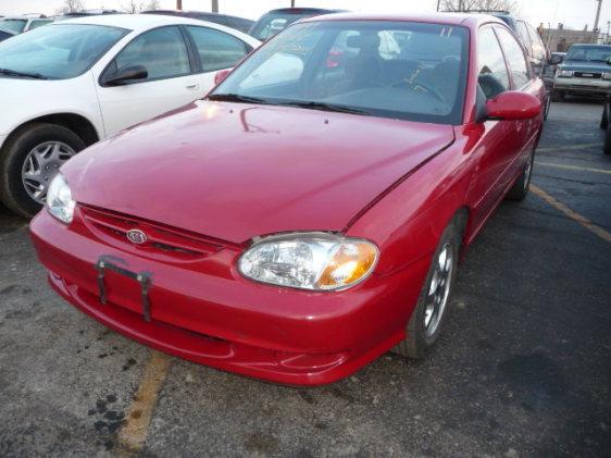 Kia Sephia 1999 photo 1