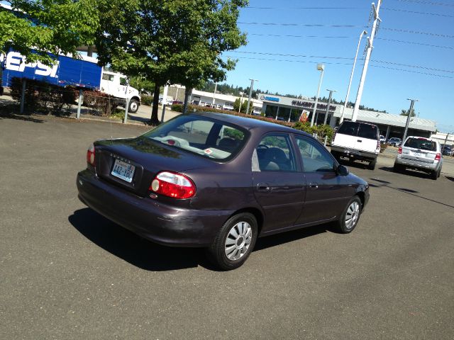 Kia Sephia 2000 photo 1