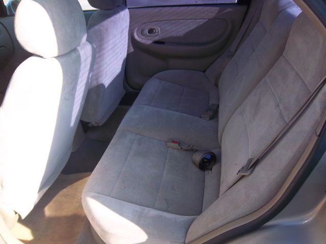 Kia Sephia 2000 photo 5