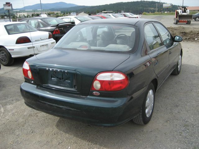 Kia Sephia 2000 photo 1