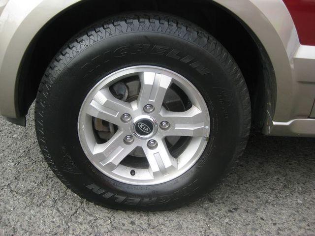 Kia Sorento 2003 photo 4