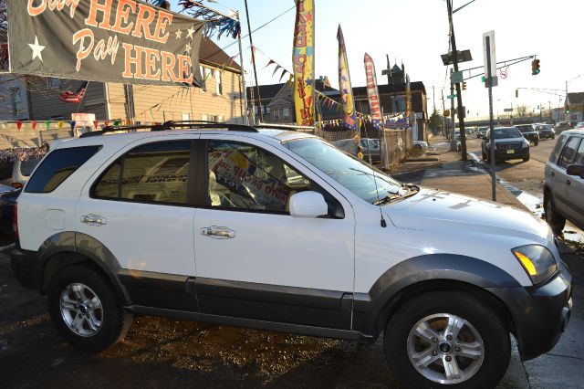 Kia Sorento 2003 photo 1