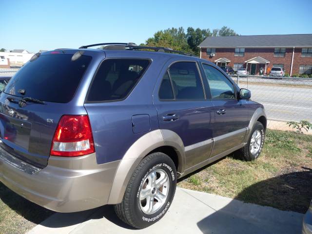 Kia Sorento 2003 photo 1