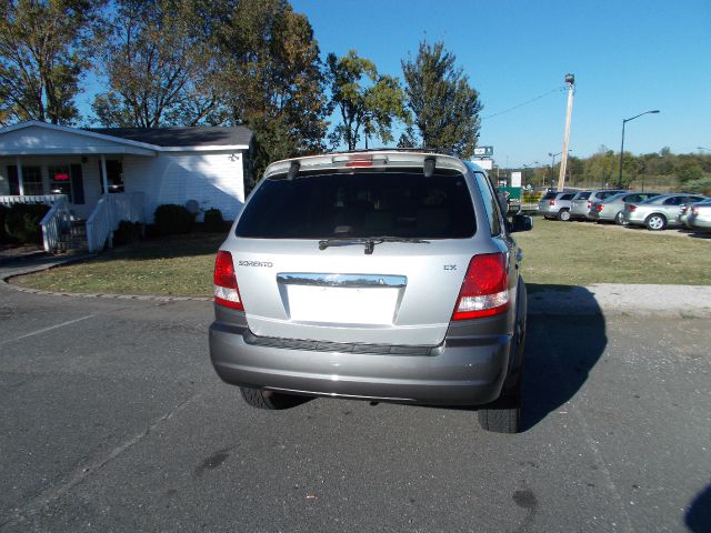Kia Sorento 2004 photo 2