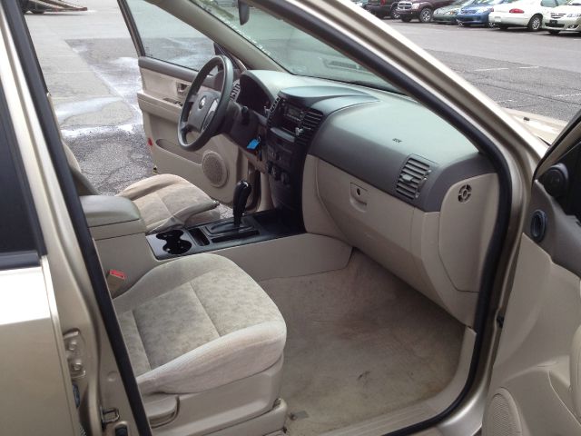 Kia Sorento LS Truck SUV