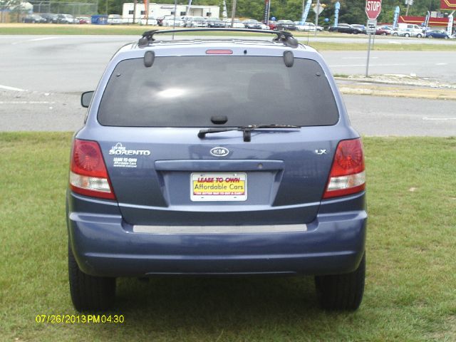 Kia Sorento 2004 photo 1