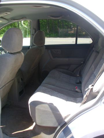 Kia Sorento LS Truck SUV