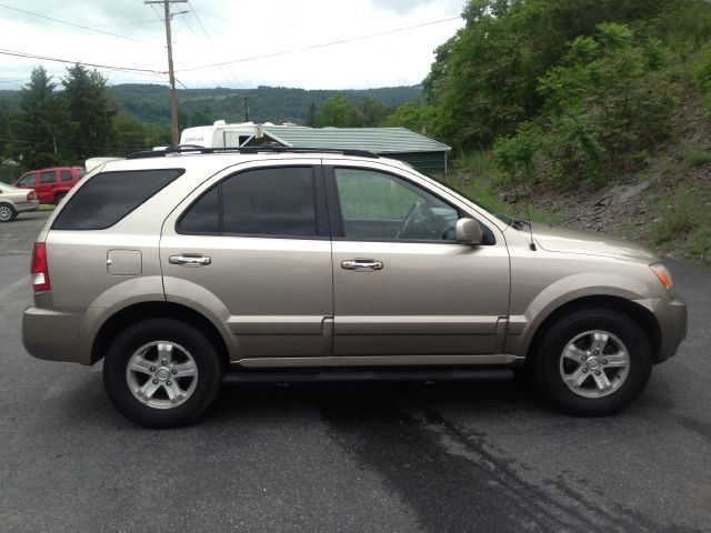 Kia Sorento LS Truck SUV