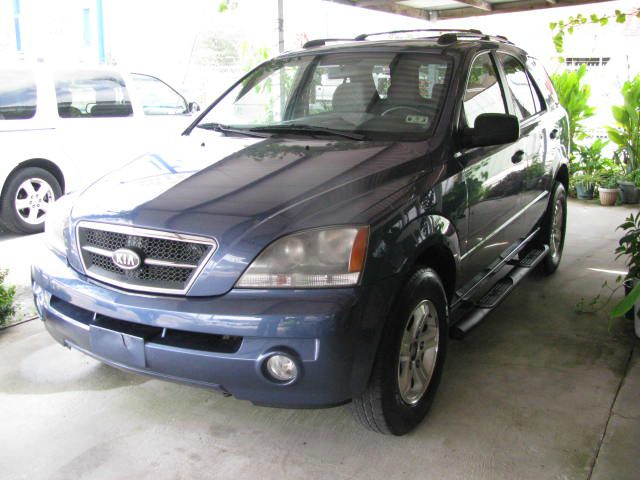 Kia Sorento 4x4 Styleside Lariat SUV