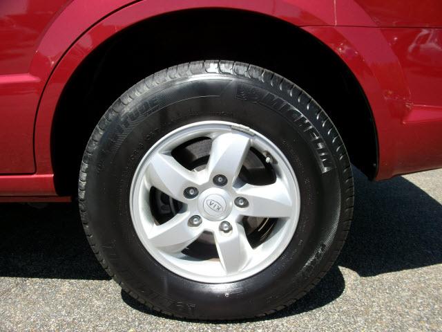 Kia Sorento 2008 photo 4