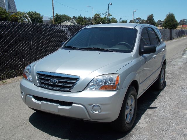 Kia Sorento 4x4 Styleside Lariat SUV