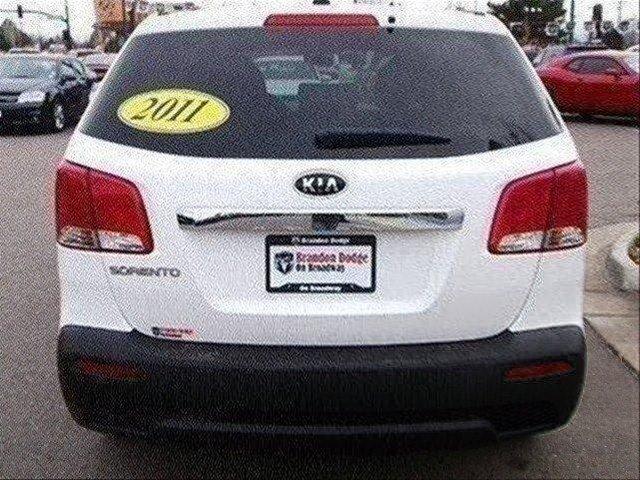 Kia Sorento 2011 photo 3