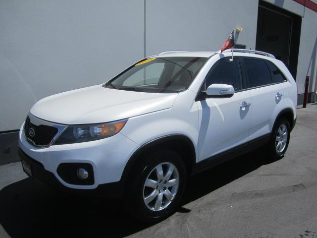 Kia Sorento 2011 photo 1