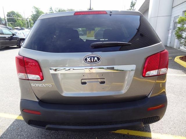 Kia Sorento 2011 photo 1
