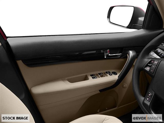 Kia Sorento 2011 photo 3