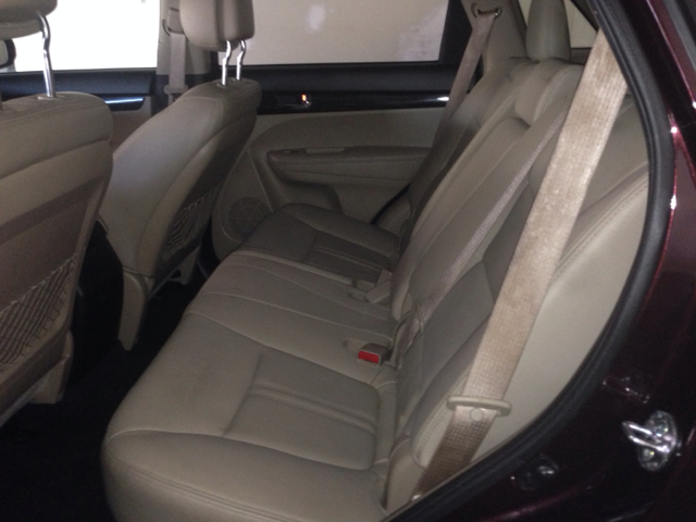 Kia Sorento 2011 photo 1