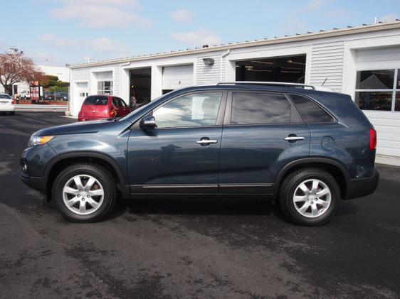 Kia Sorento 4x4 Styleside Lariat SUV