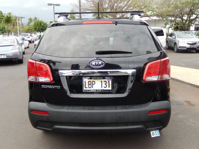 Kia Sorento 2011 photo 2