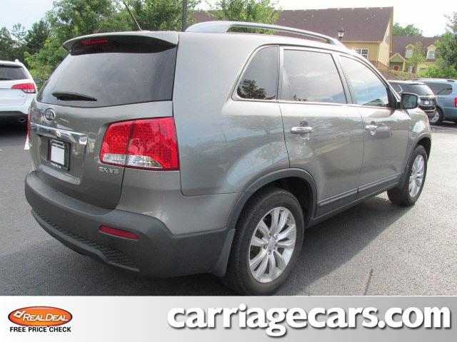 Kia Sorento 2011 photo 2