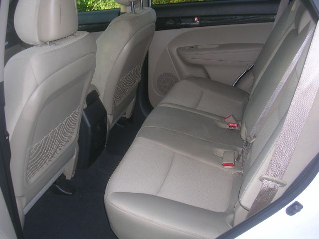 Kia Sorento 2011 photo 3