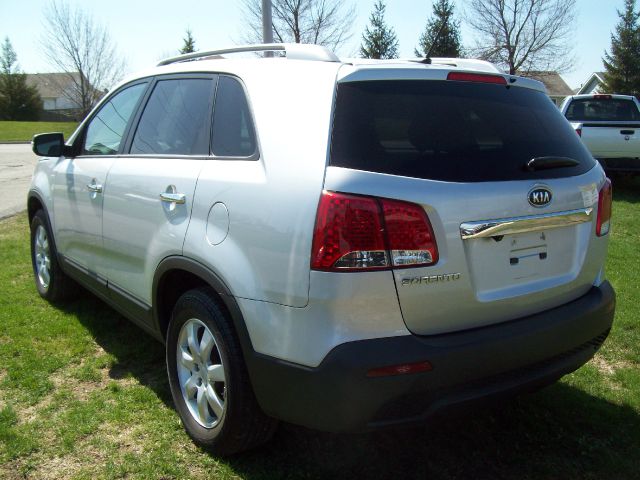 Kia Sorento 2011 photo 2