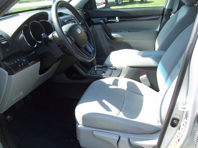 Kia Sorento 2011 photo 4