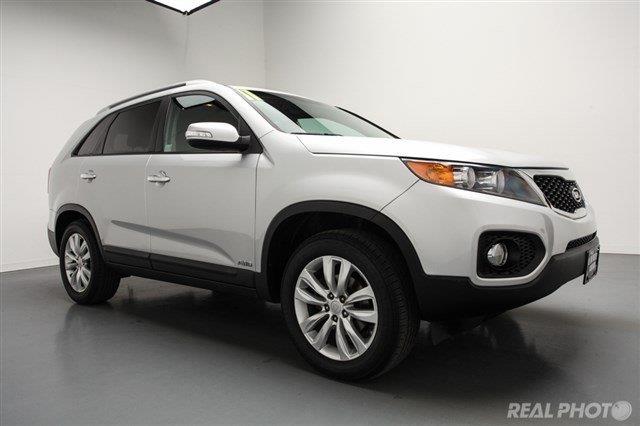 Kia Sorento 2011 photo 3