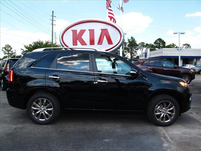 Kia Sorento GLS Turbo Convertible 2D Sport Utility