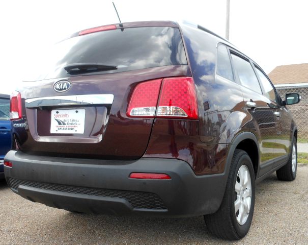 Kia Sorento 2011 photo 3