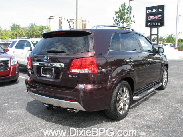 Kia Sorento 2011 photo 4