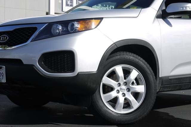 Kia Sorento 2012 photo 1